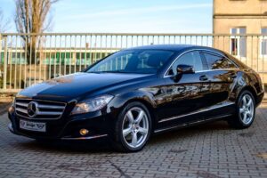 mercedes-alleging-they-knowingly-sold-cars-with-defective-wood-trim