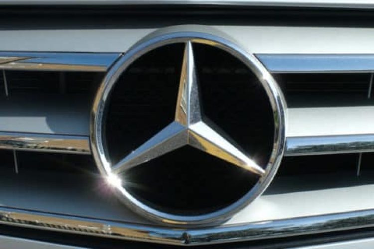 Mercedes-Benz-Pubblicati-per-sbaglio-i-dati-di-molti-clienti-USA-480x320